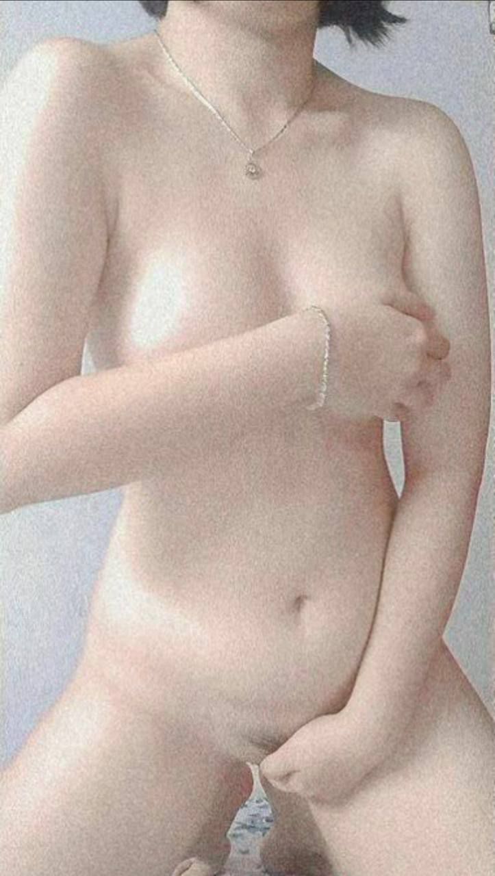 Cô gái bị những thành viên clb điện ảnh ép quan hệ vì quá tin tưởng