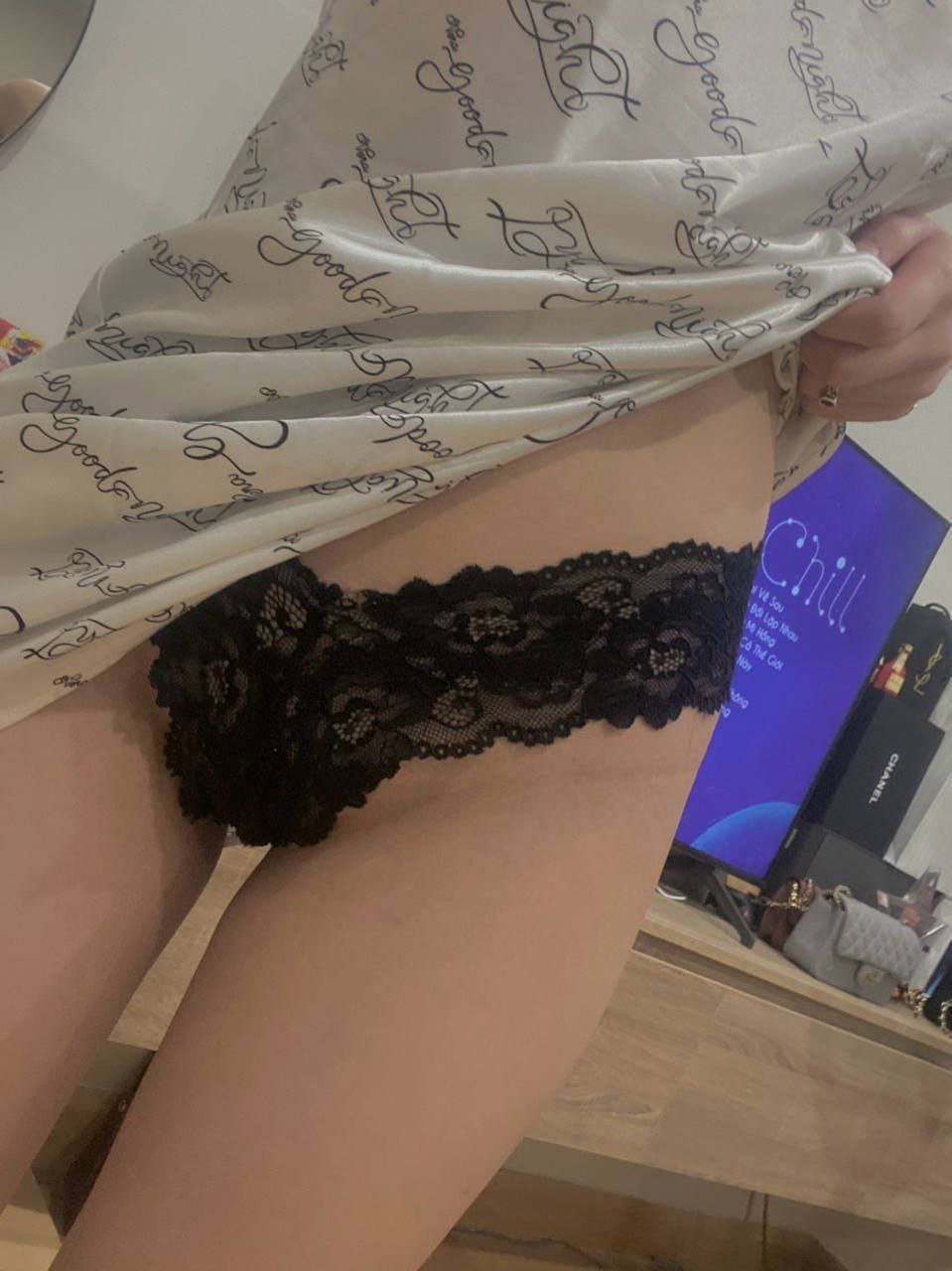 Lắng nghe âm thanh chị gái địt nhau với thằng bạn